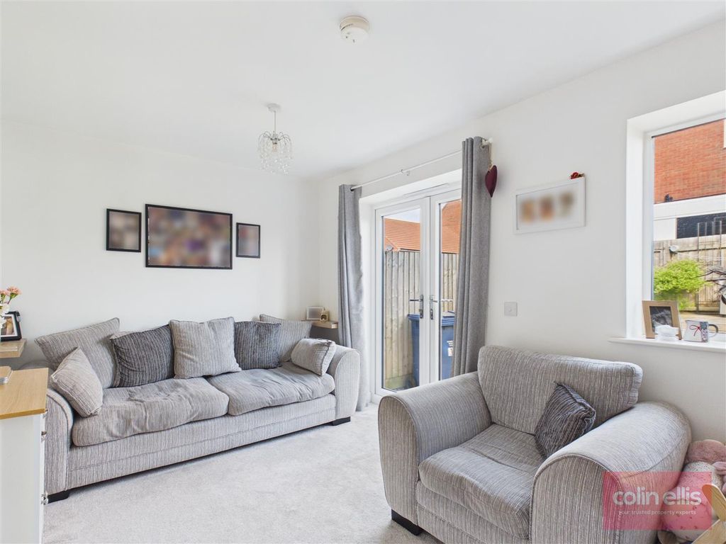 Property photo 3 of 14 Cam05075G0-Pr0340-Still009.Jpg