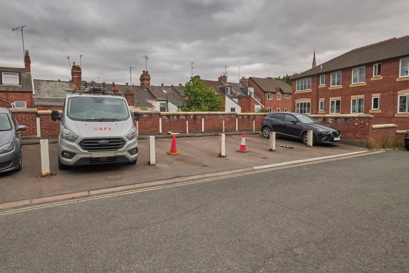 Property photo 2 of 12 Parking Space