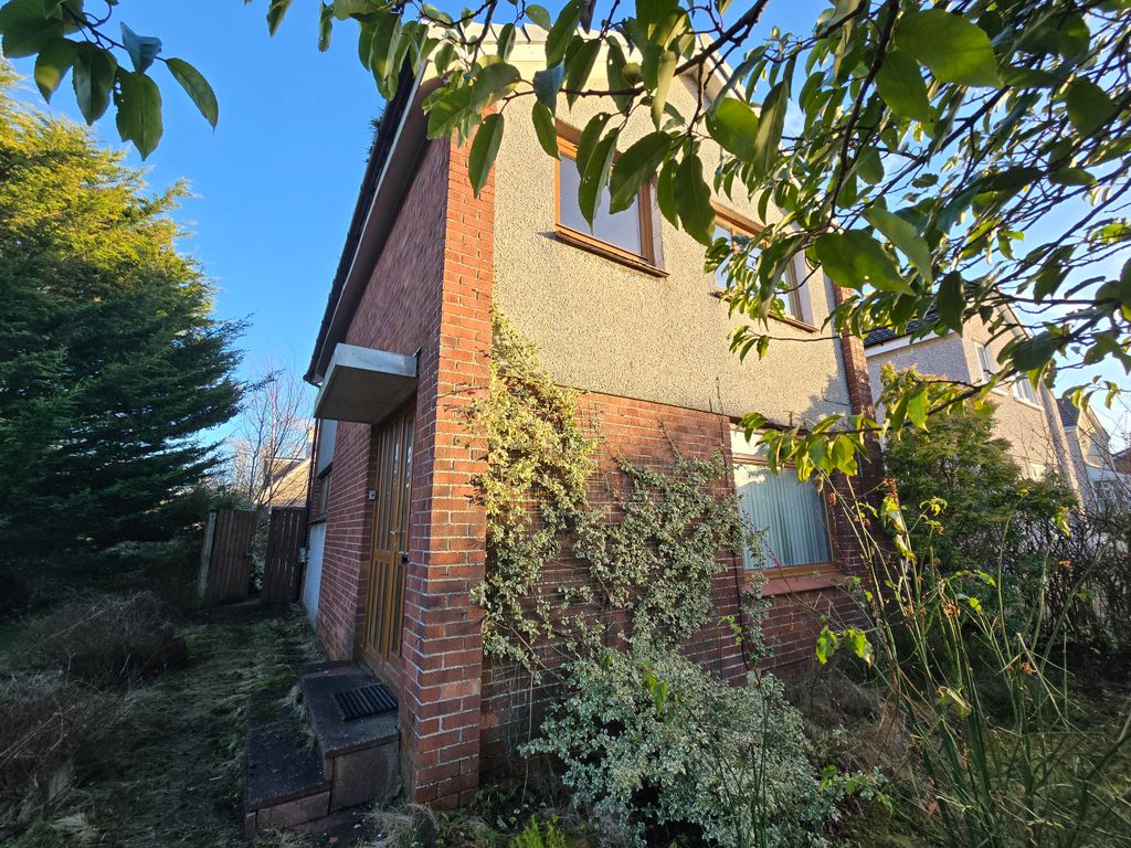 Property photo 3 of 18 2