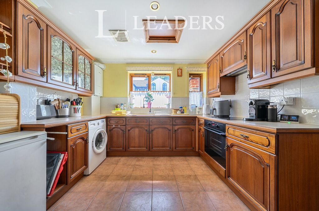 Property photo 1 of 20 8F2Fc964-1c15-4Fa...