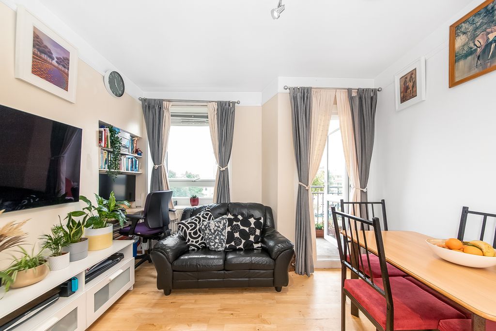 Property photo 3 of 15 Img_8743