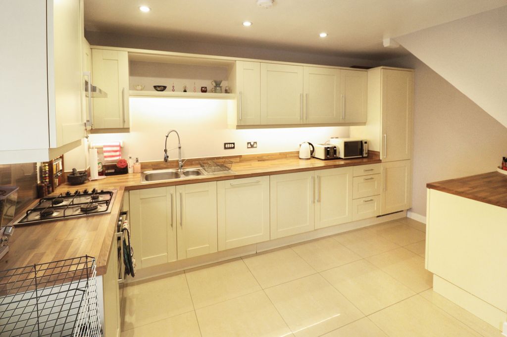 Property photo 3 of 15 Picture No. 07