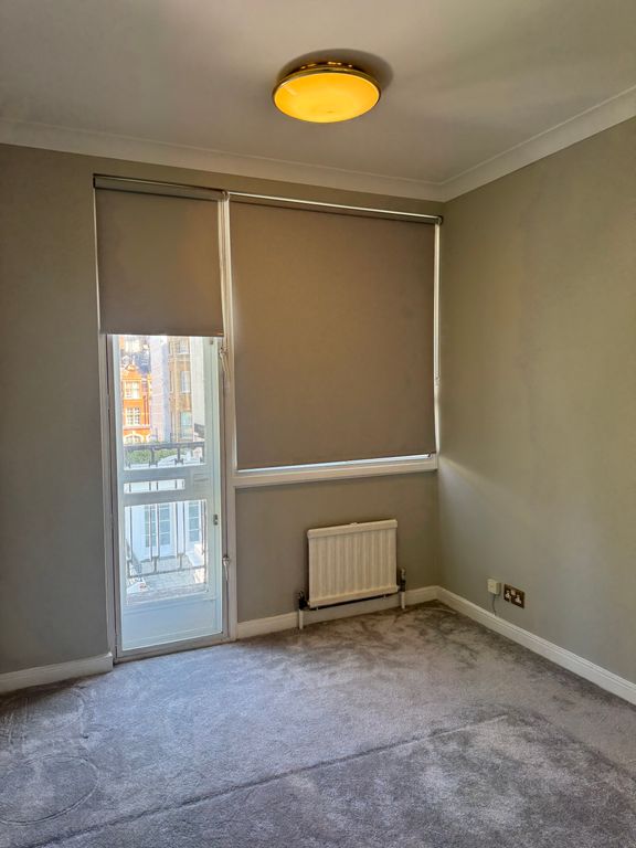 Property photo 3 of 27
