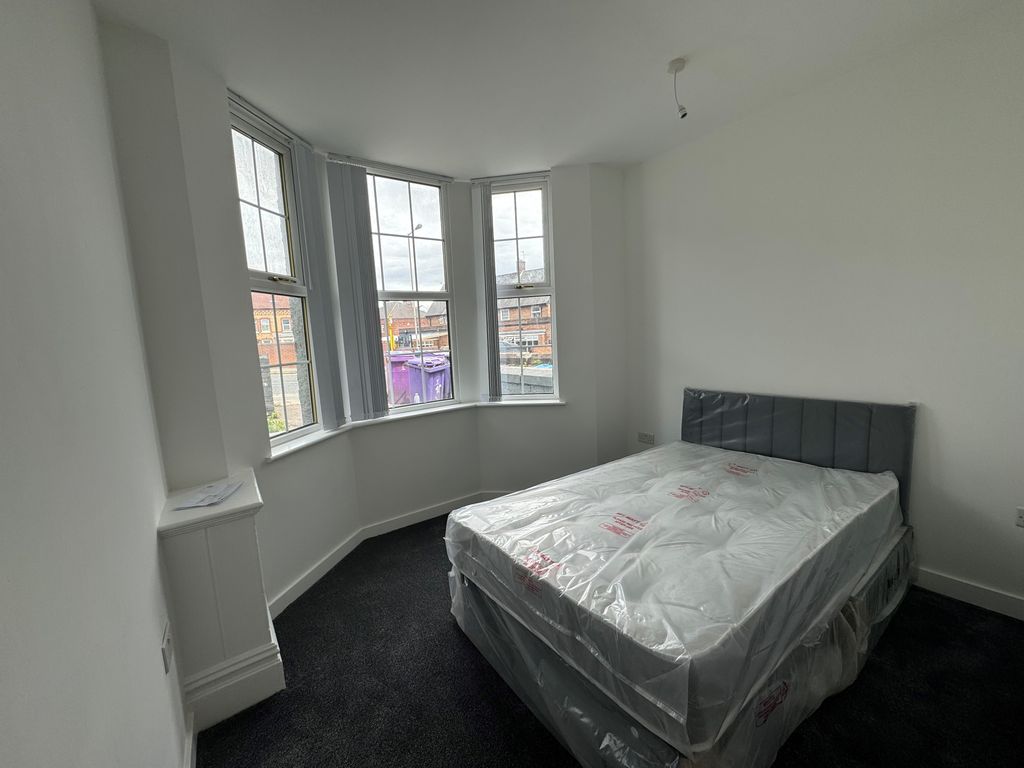 Property photo 1 of 3 Bedroom