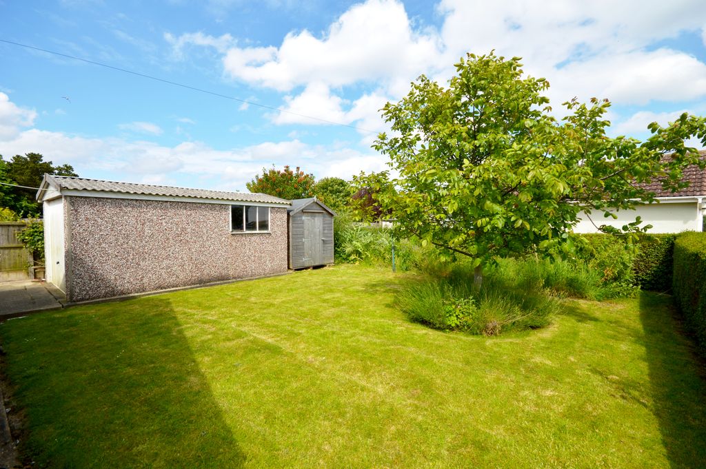 Property photo 2 of 16