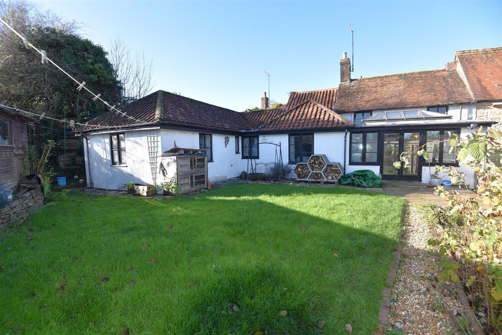 Property photo 1 of 14 Rear