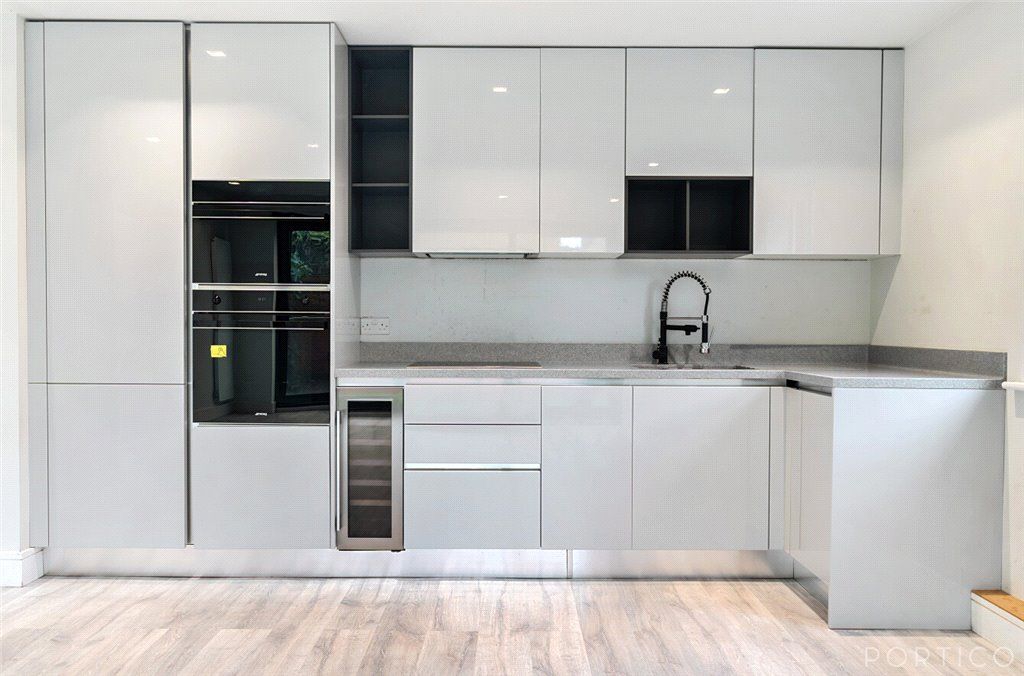 Property photo 2 of 13 Picture No. 10