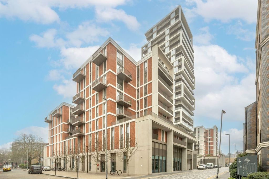 Property photo 1 of 8