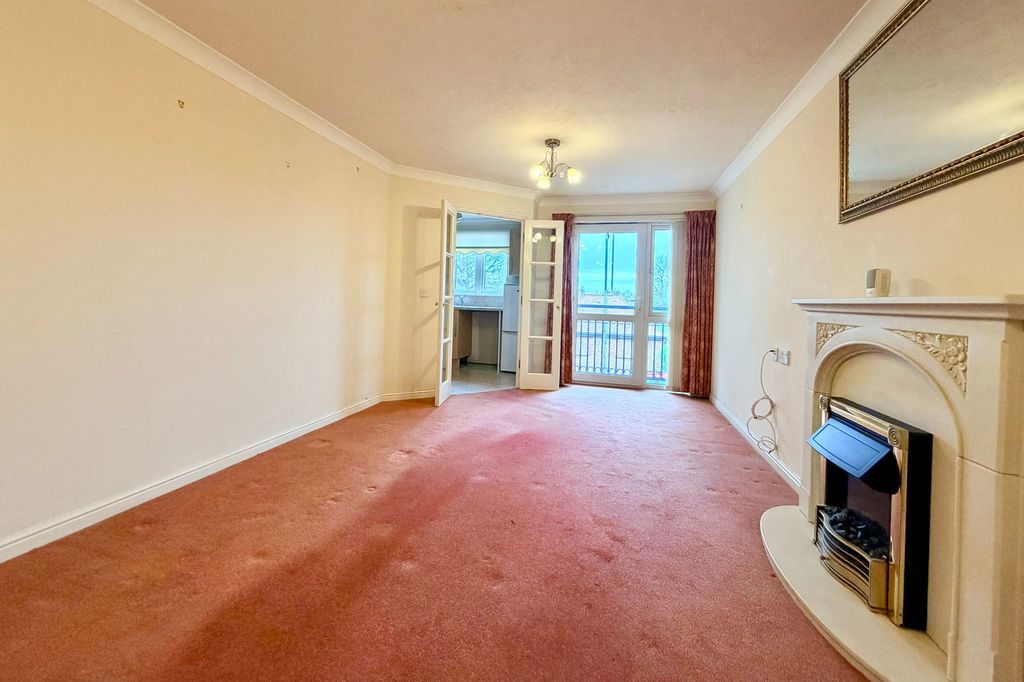 Property photo 3 of 18