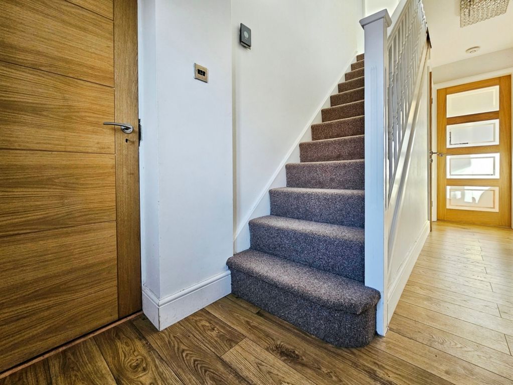 Property photo 3 of 39 Pbox-Img.Jpg