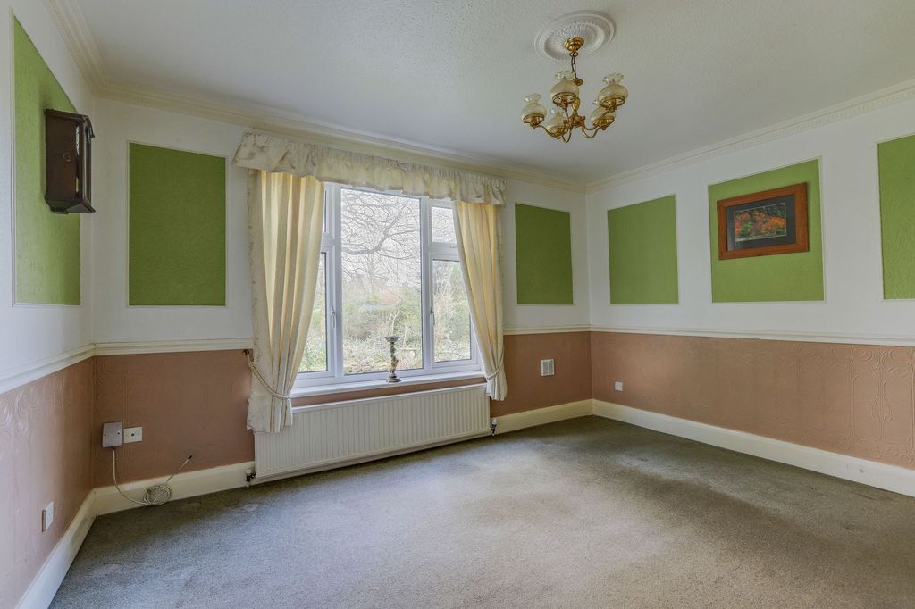 Property photo 3 of 31