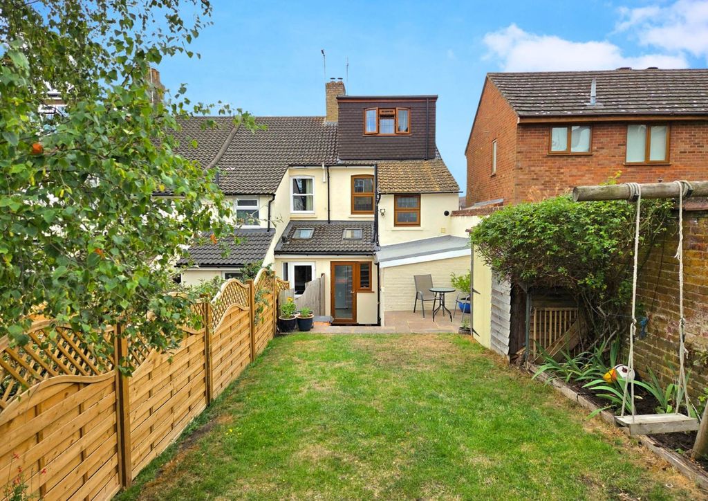 Property photo 1 of 25