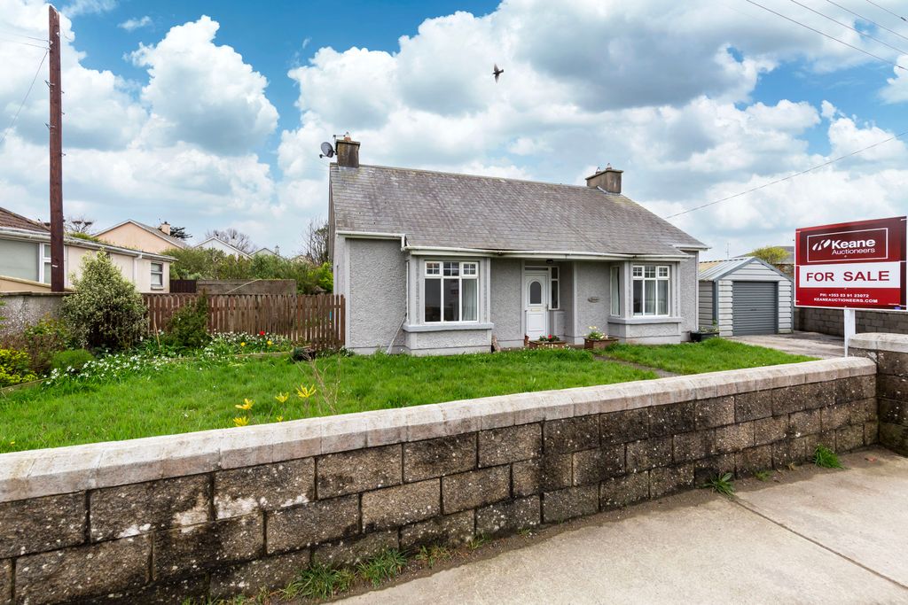 Property photo 2 of 41