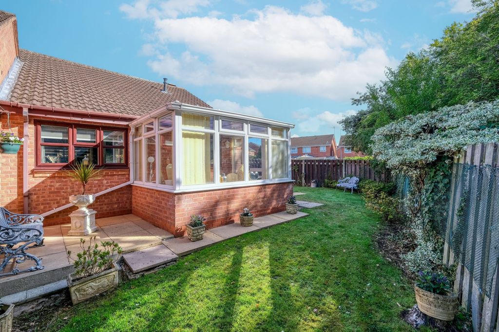 Property photo 2 of 11