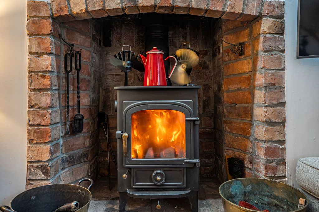 Property photo 3 of 69