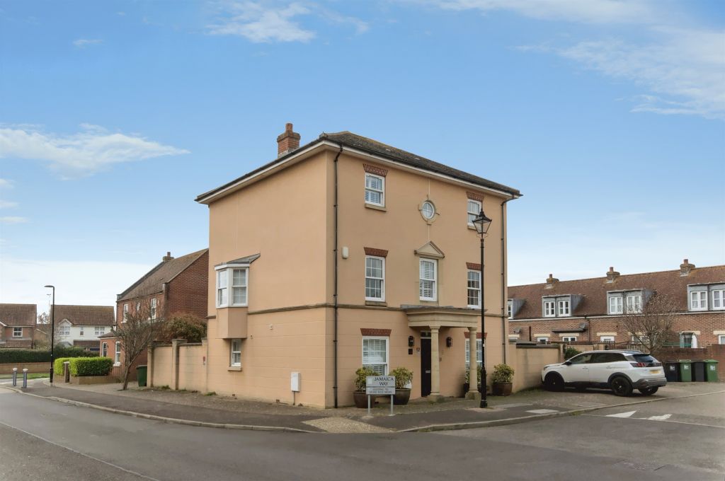 Property photo 1 of 30