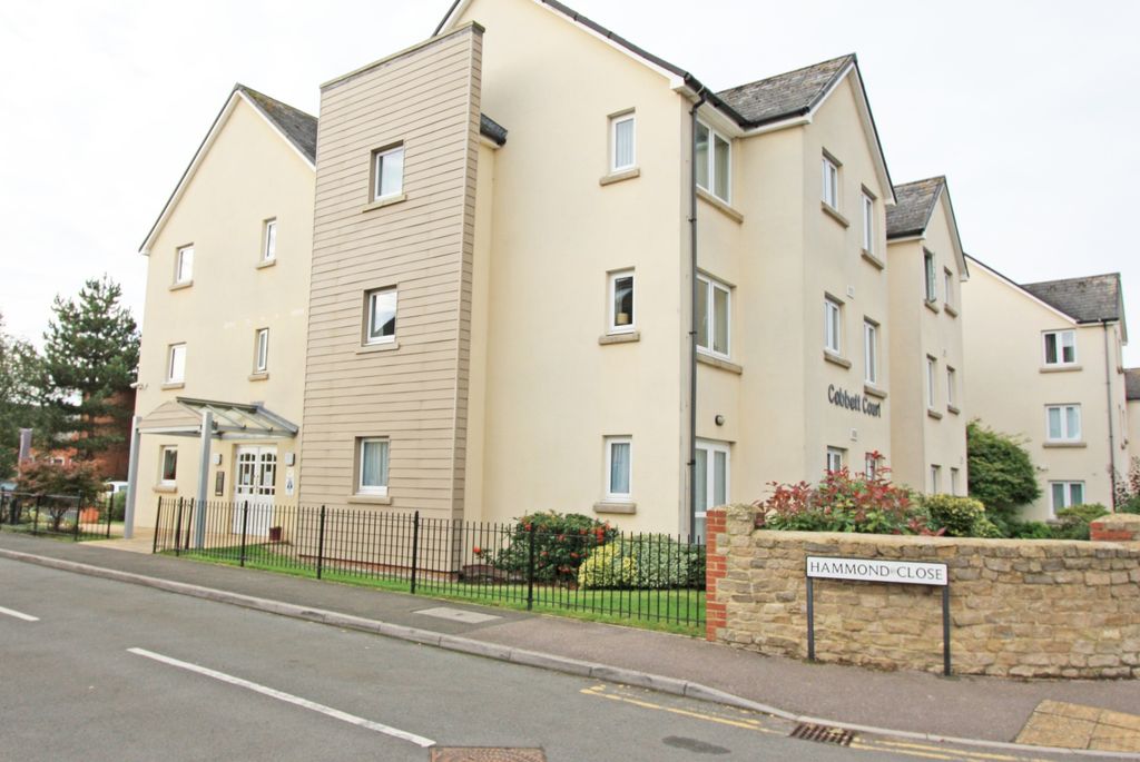 Property photo 1 of 12