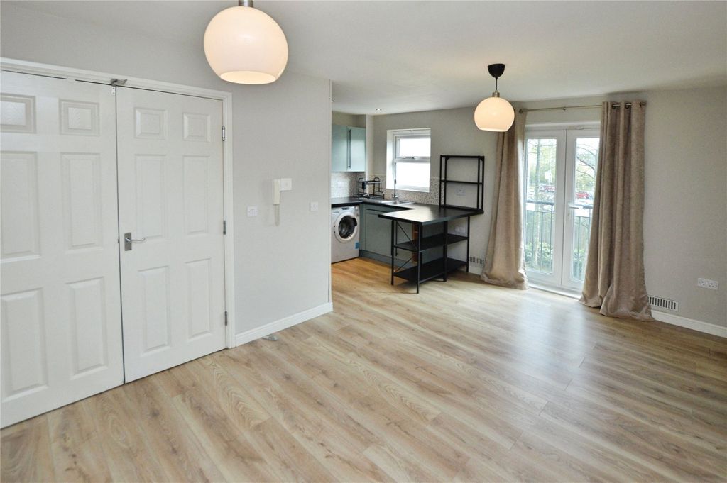 Property photo 1 of 9 Picture No. 26