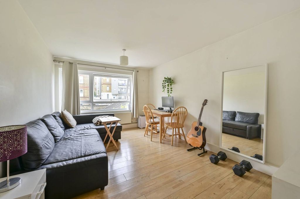 Property photo 1 of 5