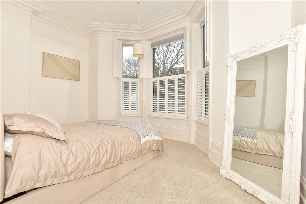 Property photo 2 of 14 Bedroom 1