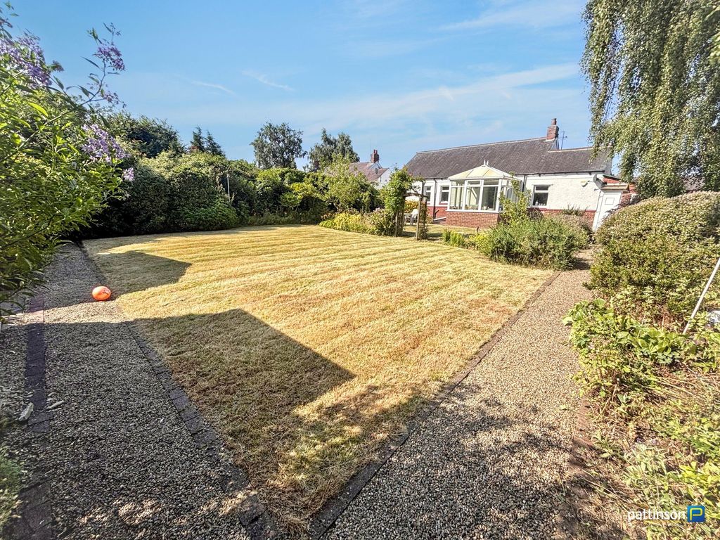 Property photo 2 of 23
