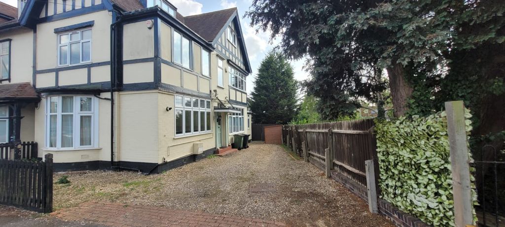 Property photo 1 of 25