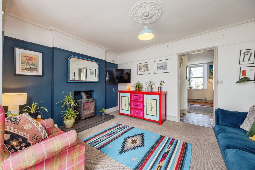 Property photo 3 of 23 Pbox-Img.Jpg