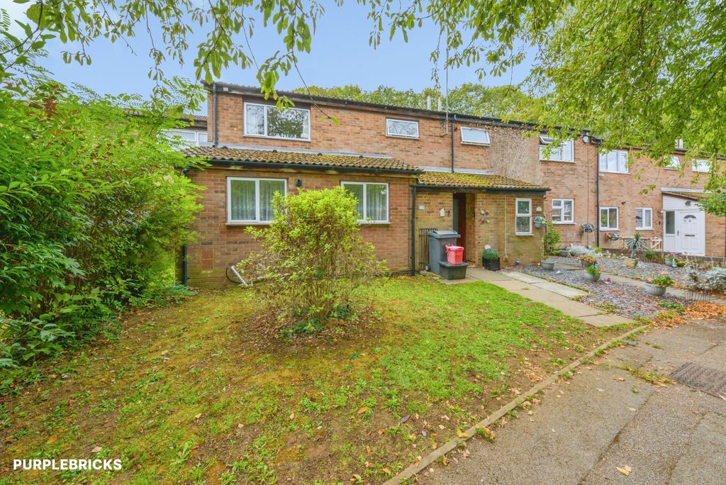 Property photo 2 of 25