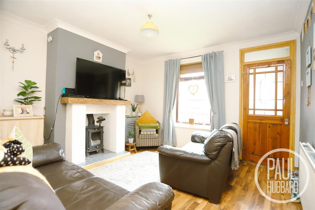 Property photo 2 of 15 Img_2505.Jpg