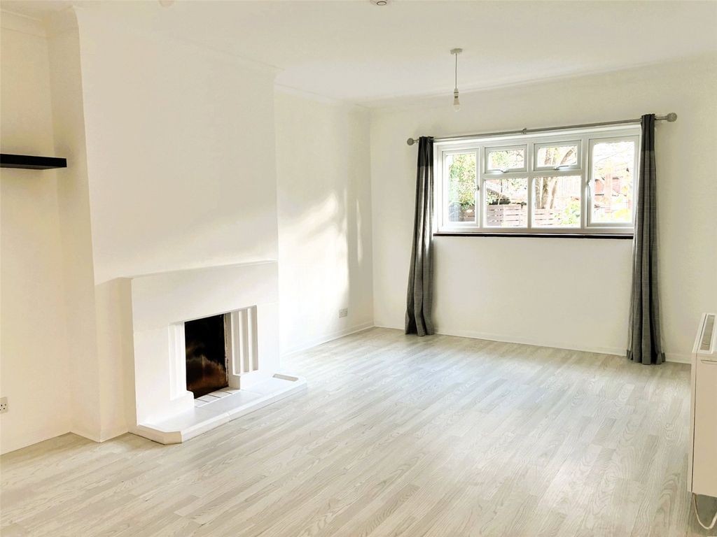 Property photo 3 of 13 Picture No. 52