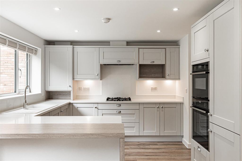 Property photo 2 of 33 L J Imaging-22.Jpg
