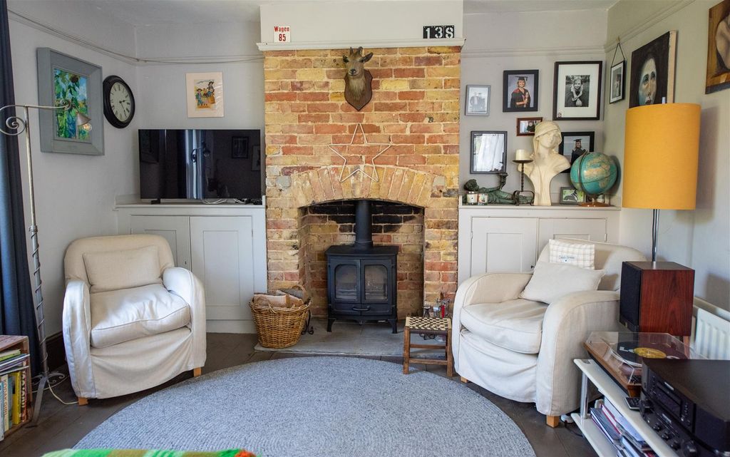 Property photo 3 of 20 Lounge ? Fcp-5.Jpg