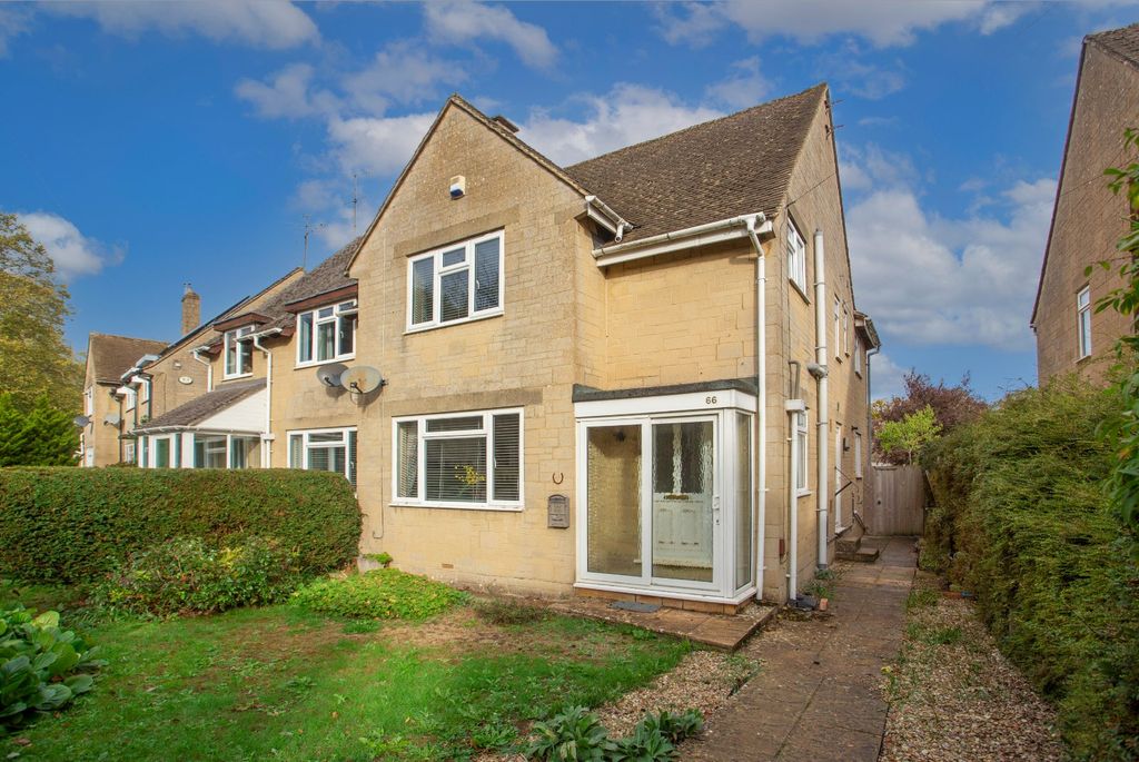 Property photo 1 of 16 Picture No. 14