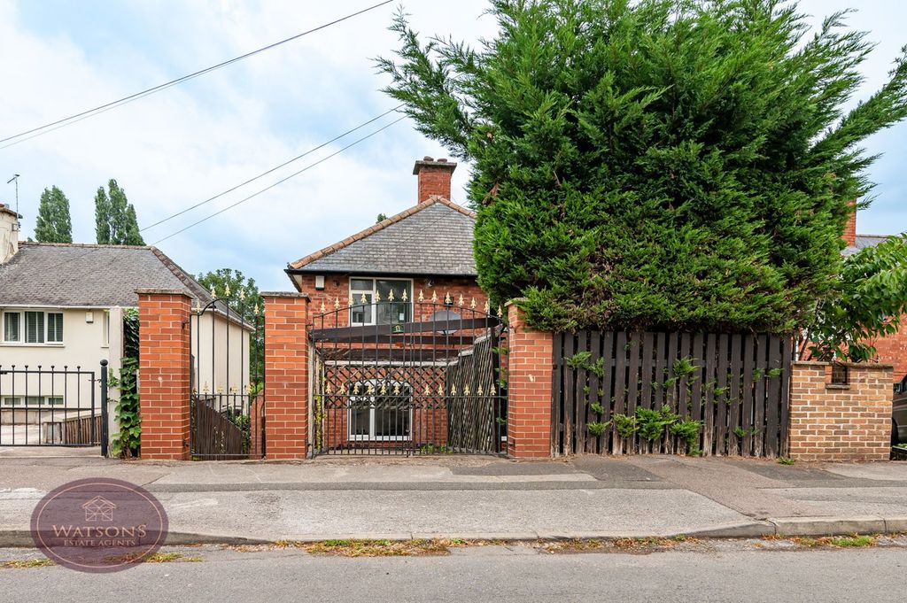 Property photo 1 of 21