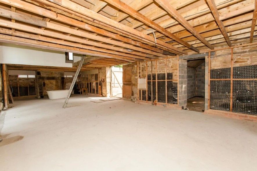 Property photo 3 of 21