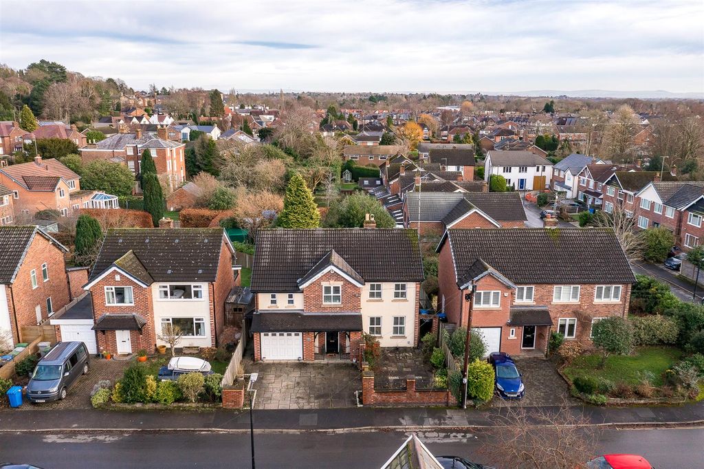 Property photo 1 of 29