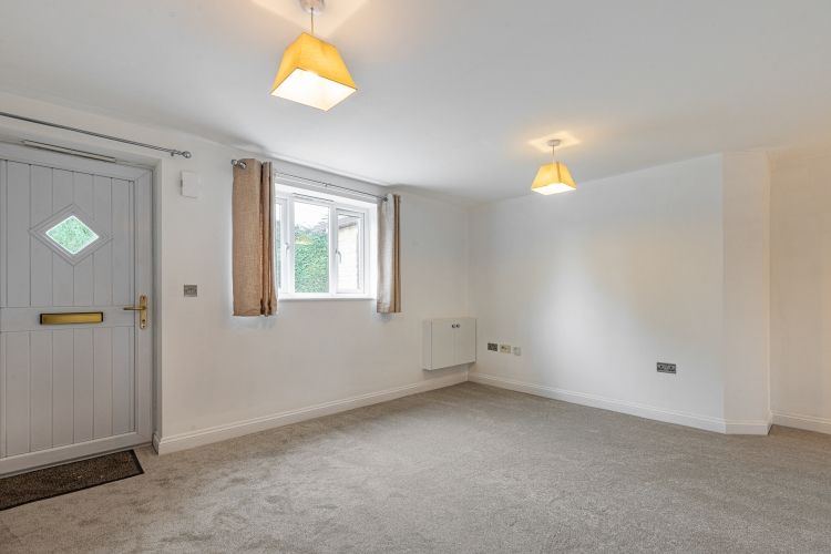 Property photo 2 of 5 308387