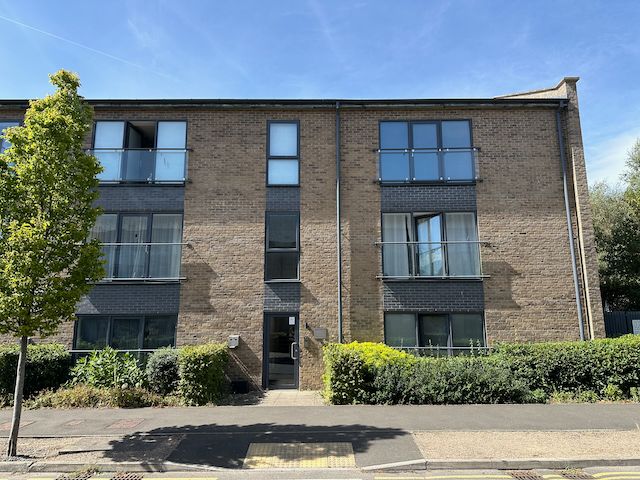 Property photo 1 of 12