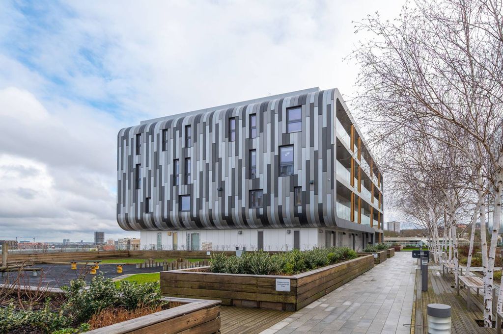 Property photo 2 of 9