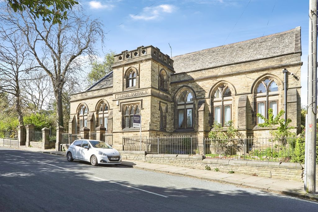 Property photo 1 of 20