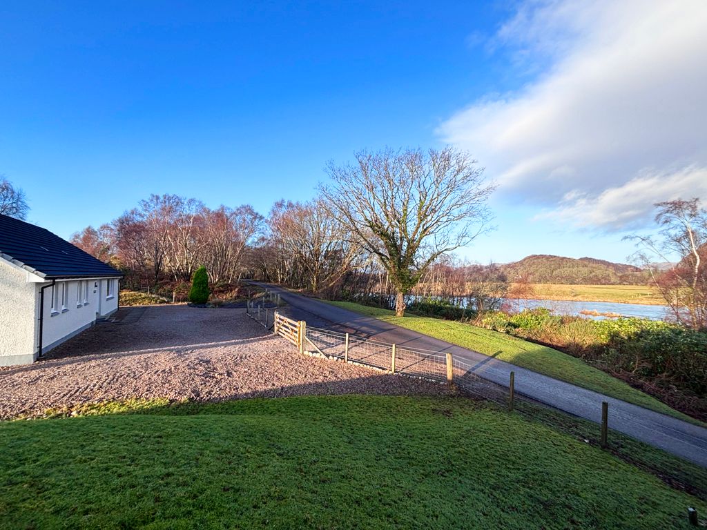 Property photo 3 of 42