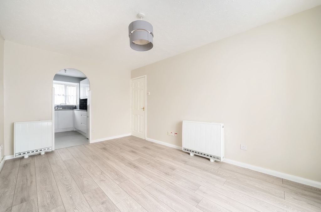 Property photo 2 of 15 Reception