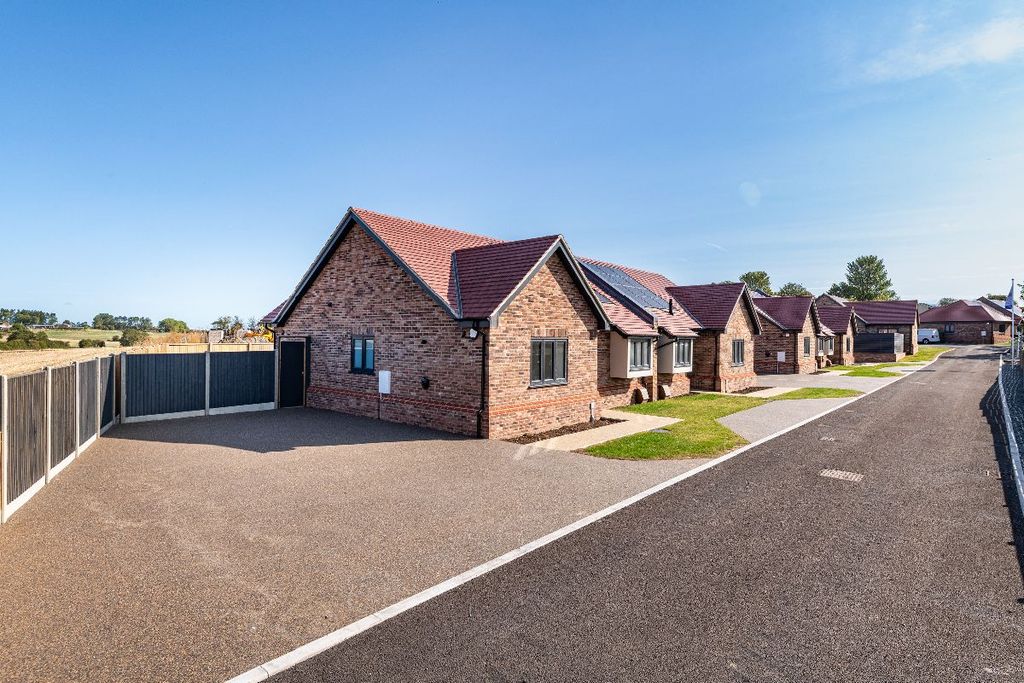 Property photo 1 of 23