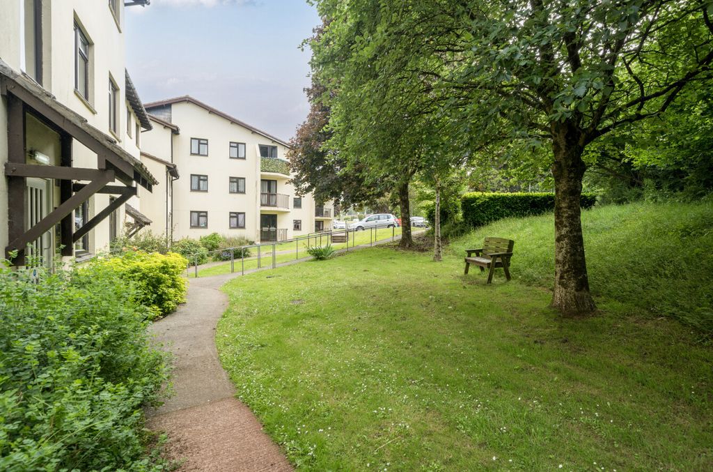 Property photo 3 of 16 1301328-3-6847Fe6...
