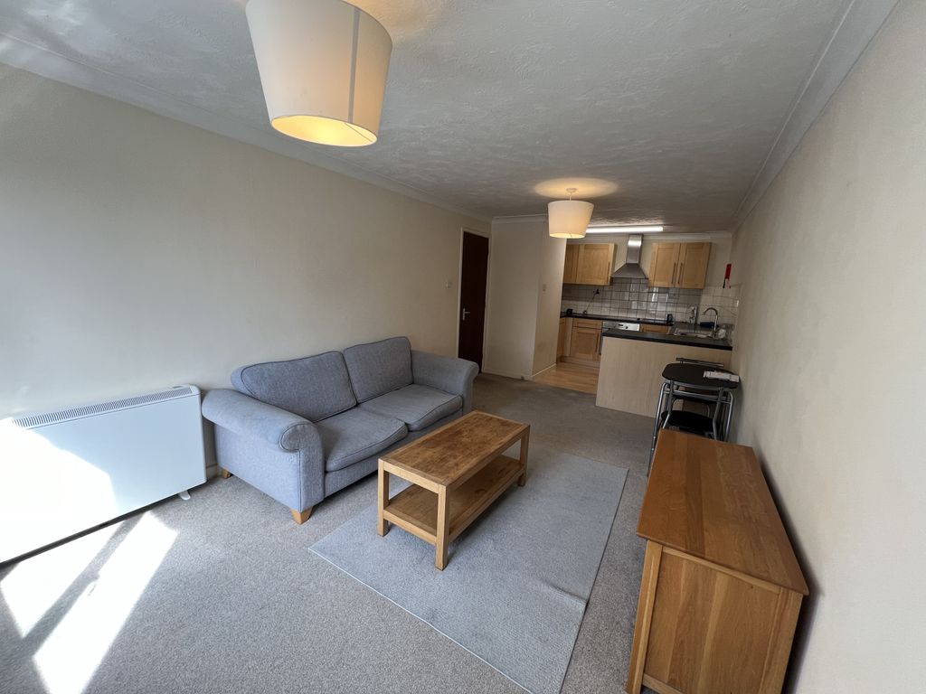 Property photo 1 of 7 Img_0504