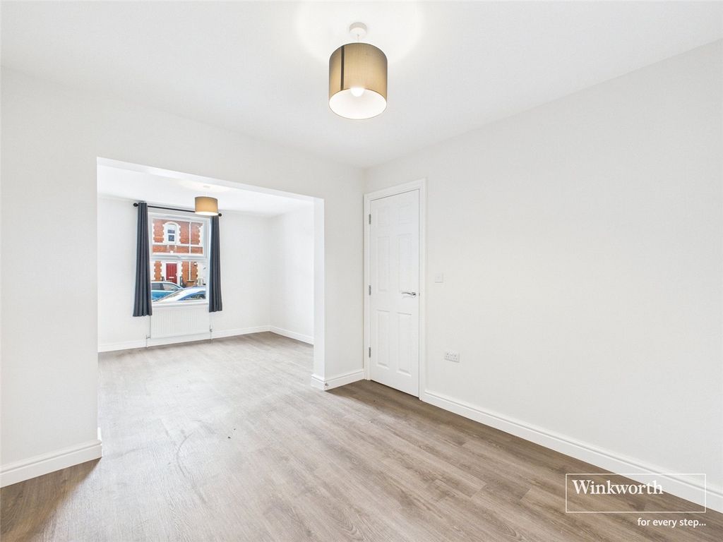 Property photo 2 of 12 Picture No. 06