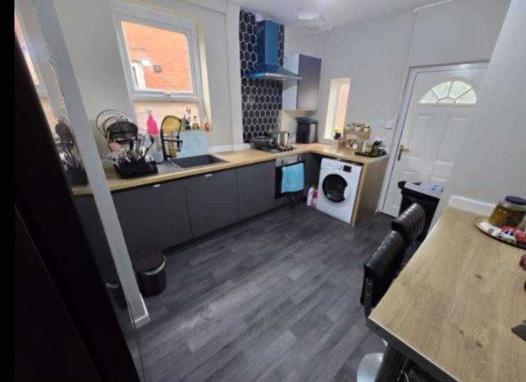 Property photo 2 of 3