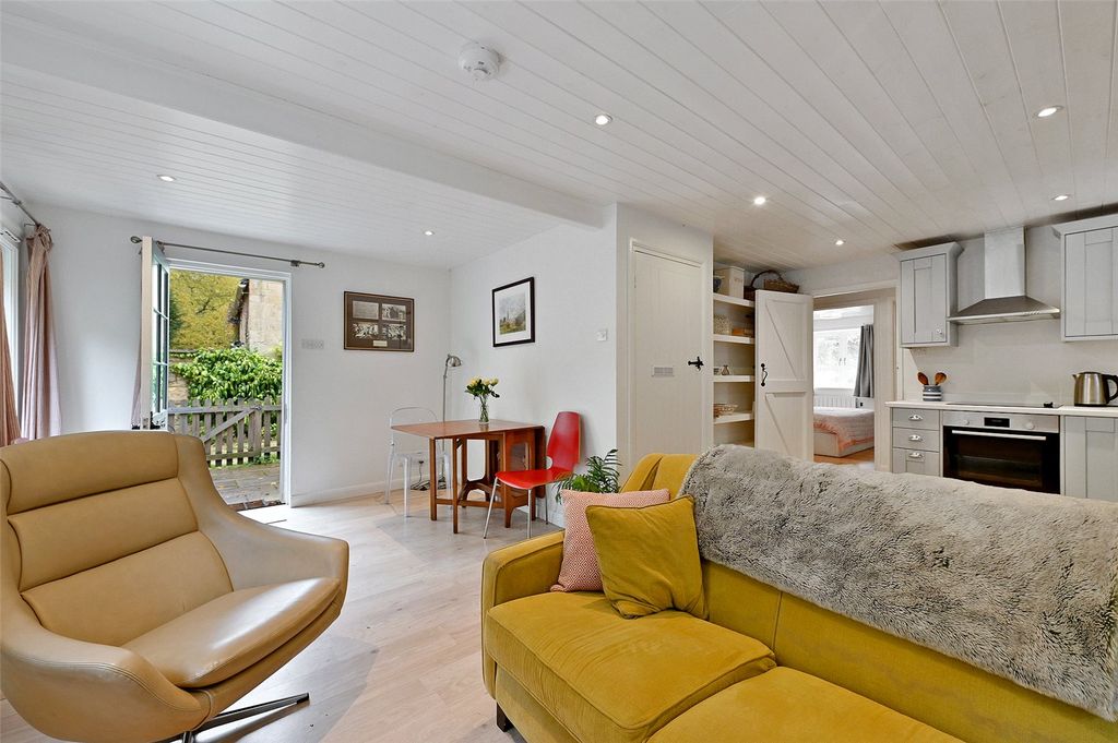 Property photo 2 of 14 Picture No. 08