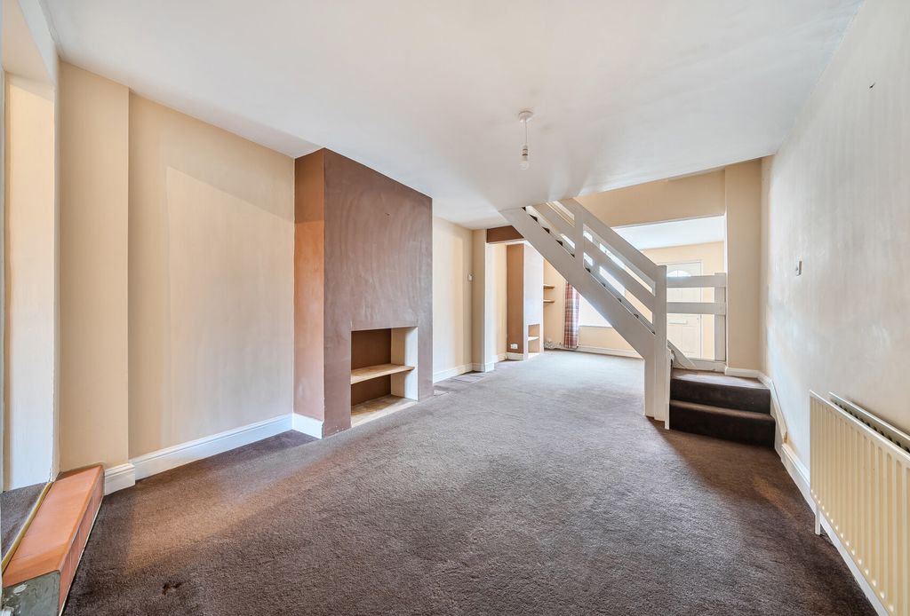 Property photo 2 of 10 1435027-11-69c3Dd...