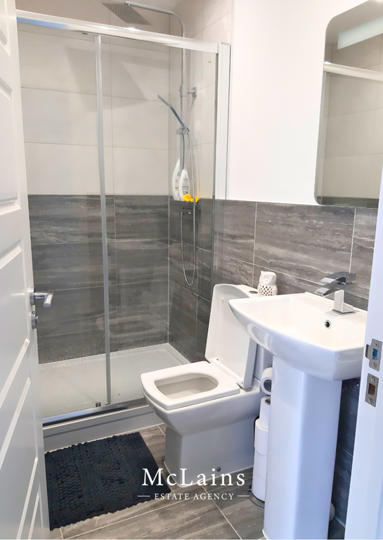 Property photo 3 of 5 Bathroom